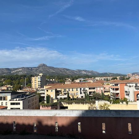 Bel Appartement T1 30M2 Centre Historique Aubagne Exterior photo